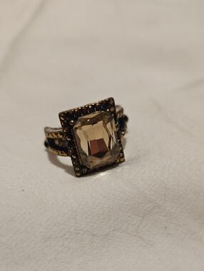 Vintage-Inspired Gold Crystal Statement Ring - Champagne Glass Stone